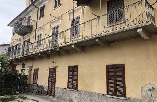 NONE &#8211; Centro paese &#8211; Appartamento ristrutturato in rustico del 1900-IMMOBILE AFFITTATO, NON DISPONIBILE